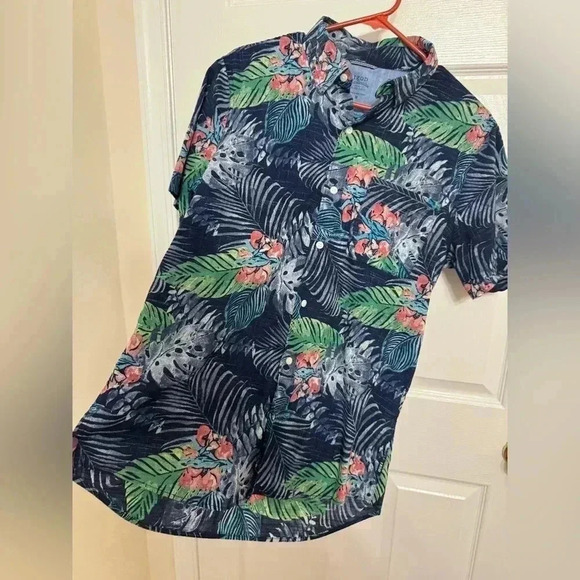 IZOD Hawaiian shirt Saltwater Relaxed Classic Size M - Picture 7 of 8